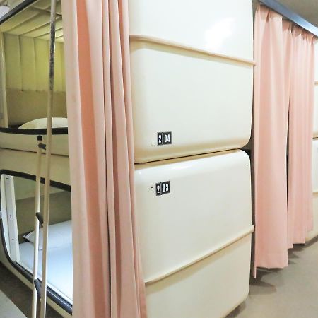 Capsule Hotel Honcho Sendai Buitenkant foto