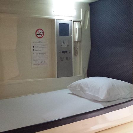 Capsule Hotel Honcho Sendai Buitenkant foto