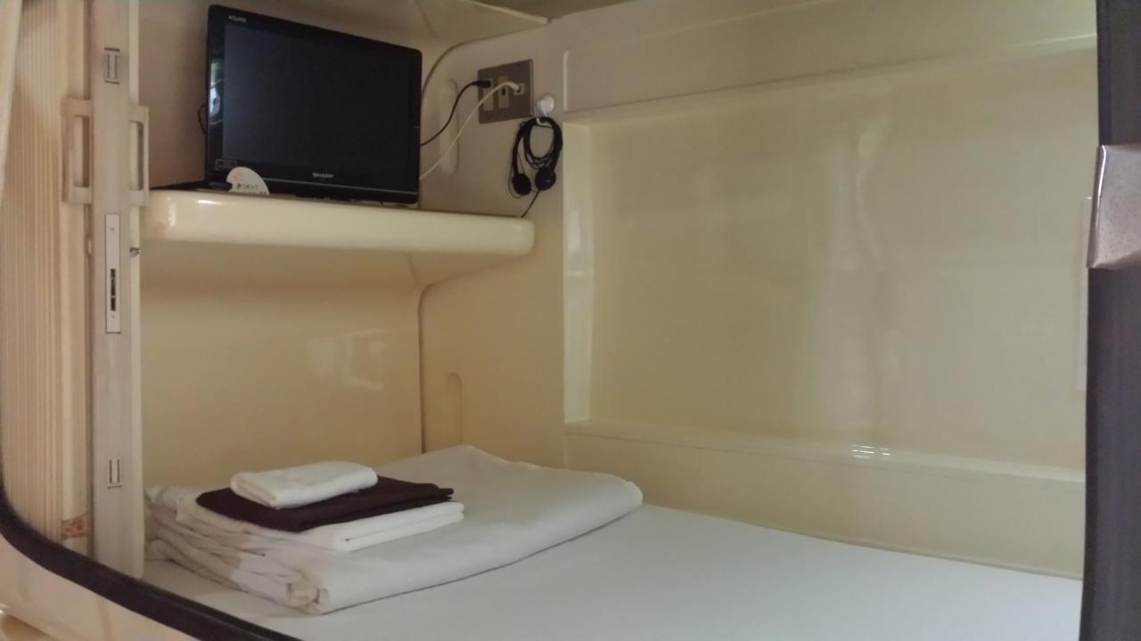 Capsule Hotel Honcho Sendai Buitenkant foto